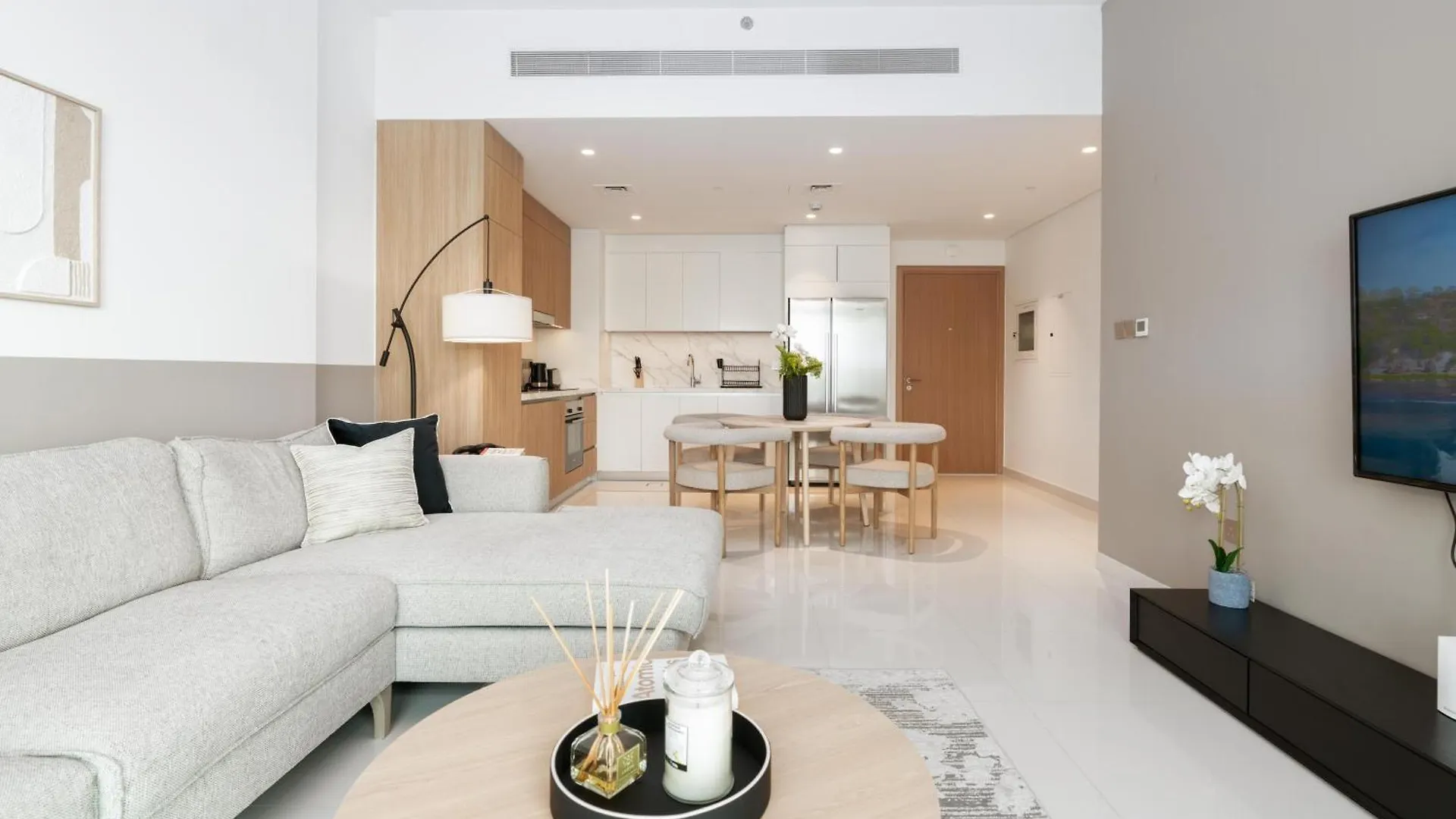 Apartment Beach Vista 2 - Beachfront Stunning - Full Sea Views Dubai