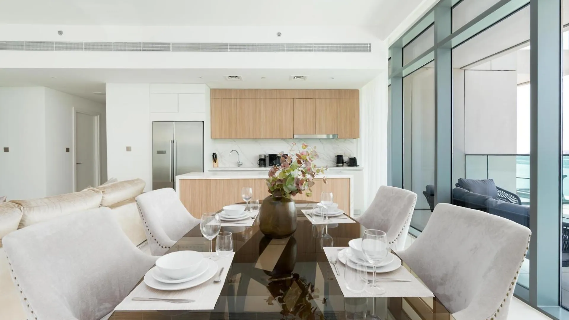 Beach Vista 2 - Beachfront Stunning - Full Sea Views Dubai 0*,  United Arab Emirates
