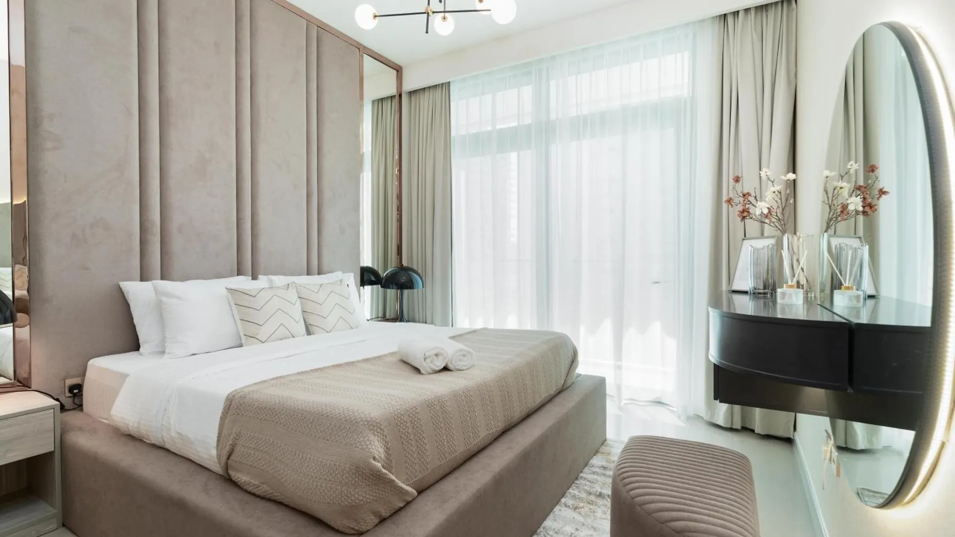 Beach Vista 2 - Beachfront Stunning - Full Sea Views Dubai United Arab Emirates
