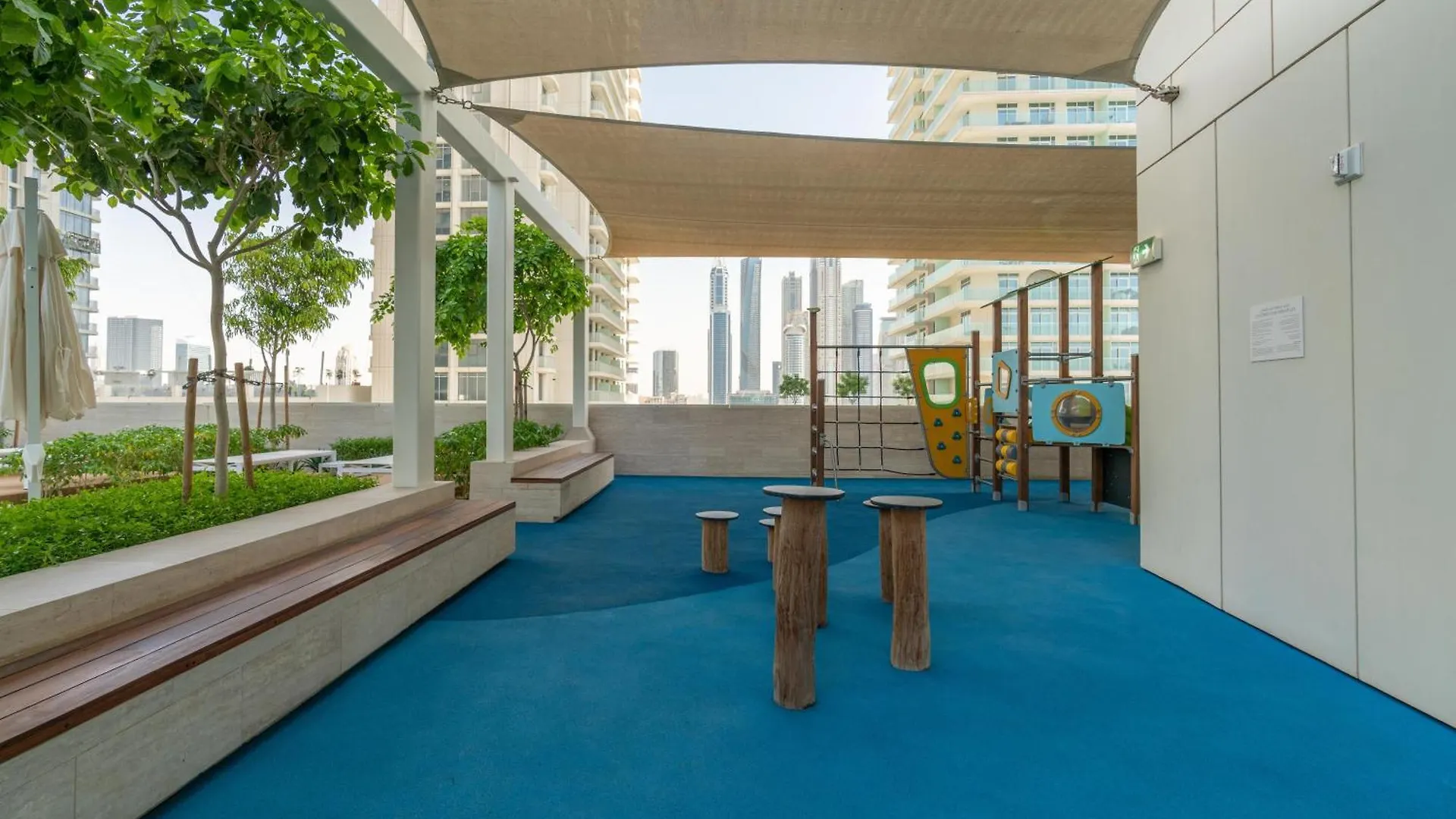 Beach Vista 2 - Beachfront Stunning - Full Sea Views Dubai