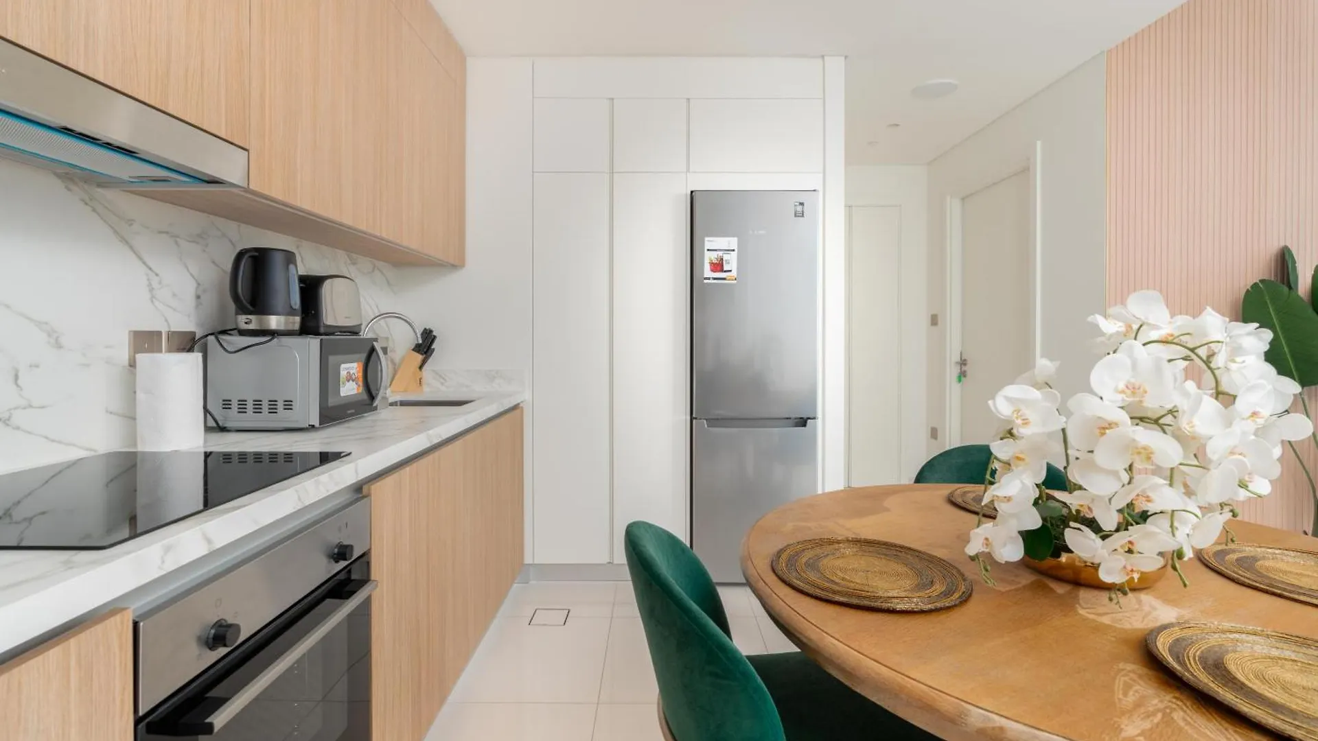 Apartment Beach Vista 2 - Beachfront Stunning - Full Sea Views Dubai